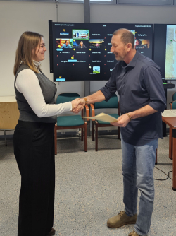 &nbsp;-&nbsp;-&nbsp;©&nbsp;